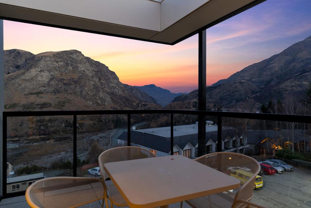 Riverview Penthouse - Apartment 19 Queenstown Bagian luar foto